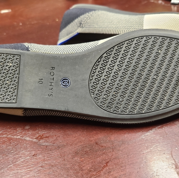 Rothy's size 10 grey, black and white flats - Picture 3 of 5